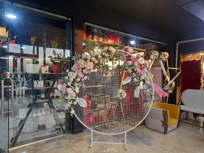 Flora garden مصمم زهور